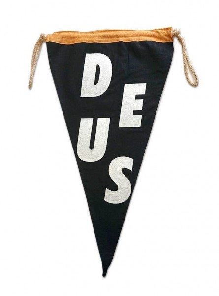 DEUS EX MACHINA Letter Flag - schwarz